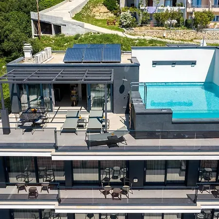 Villa Beautiful Rhapsody 2 *